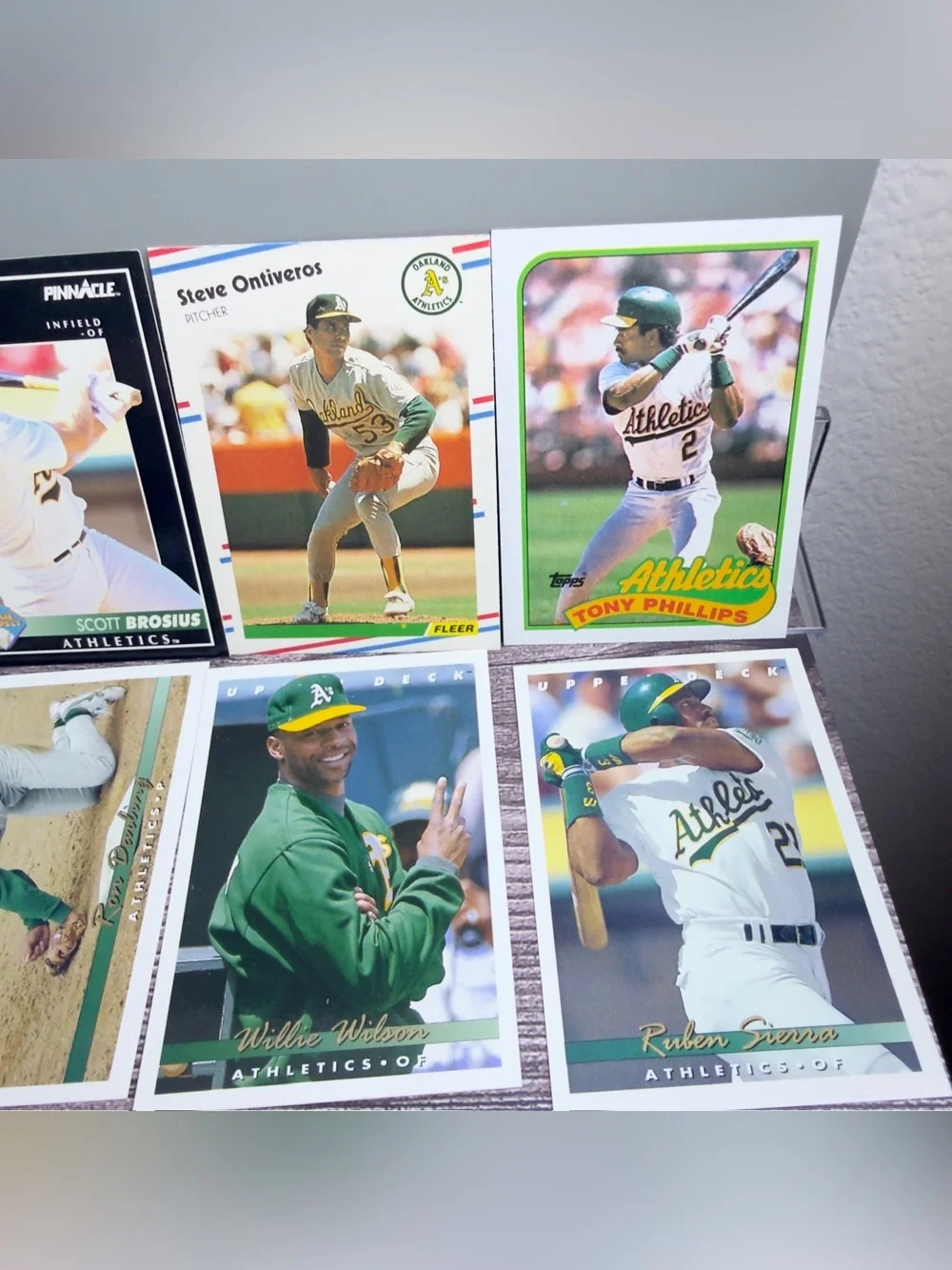 Oakland Athletics Vintage Baseball Card Lot Upper Deck Topps Fleer (24)